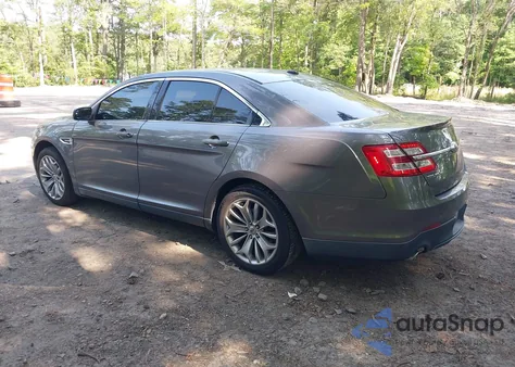 2013 Ford Taurus Limited z USA, uszkodzony, nr VIN 1FAHP2F81DG225389